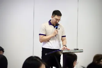 จัดโครงการอบรมเชิงปฏิบัติการ Curriculum Redesign เพื่อการตรวจสอบและรับรองมาตรฐานการอุดมศึกษาระดับหลักสูตร โดยมี อธิการบดีมหาวิทยาลัยพะเยา รองศาสตราจารย์ 