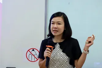จัดโครงการอบรมเชิงปฏิบัติการ Curriculum Redesign เพื่อการตรวจสอบและรับรองมาตรฐานการอุดมศึกษาระดับหลักสูตร โดยมี อธิการบดีมหาวิทยาลัยพะเยา รองศาสตราจารย์ 