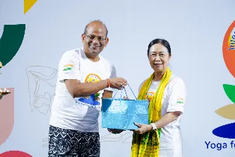 มหาวิทยาลัยพะเยา ร่วมกับ สถานกงสุลอินเดีย จังหวัดเชียงใหม่ จัดกิจกรรมวันโยคะสากล ครั้งที่ 11