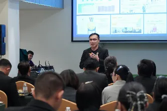 ผู้บริหารมหาวิทยาลัยพะเยา พบผู้บริหารสถานศึกษาและครูแนะแนว กลุ่มภาคตะวันออกเฉียงเหนือตอนกลาง ณ จังหวัดร้อยเอ็ด