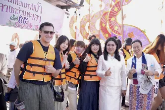 กองบริการการศึกษา มหาวิทยาลัยพะเยา ร่วมสืบสานประเพณีตานข้าวใหม่ใส่บาตรหลวง ณ วัดศรีโคมคำ