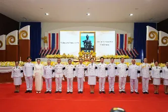 พิธีถวายพานพุ่มวันพ่อขุนรามคำแหงมหาราช